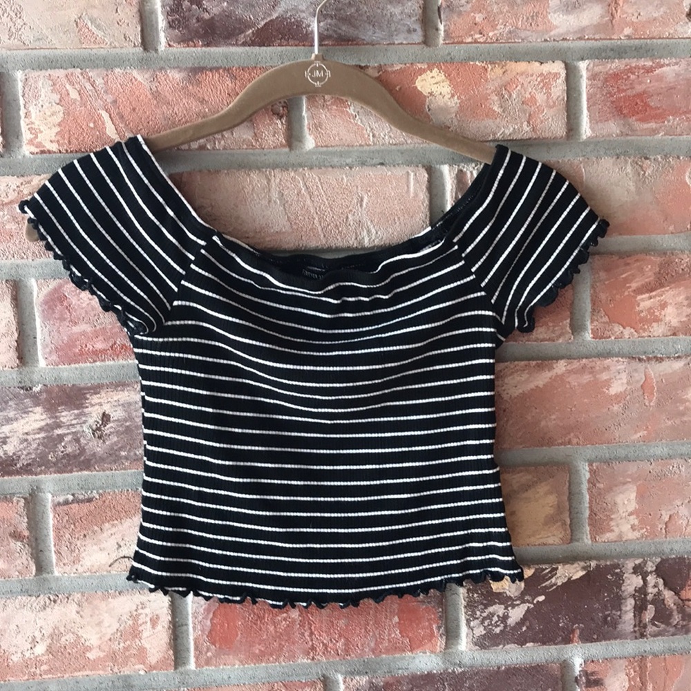 Forever 21 lettuce crop top